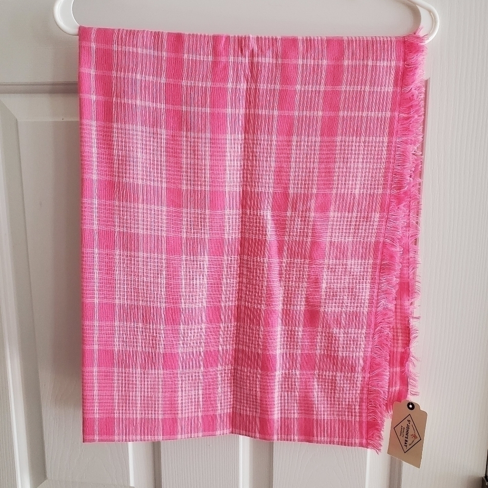 ST. JOHN'S BAY WOMENS SCARF OR WRAP PLAID, Pink Glow